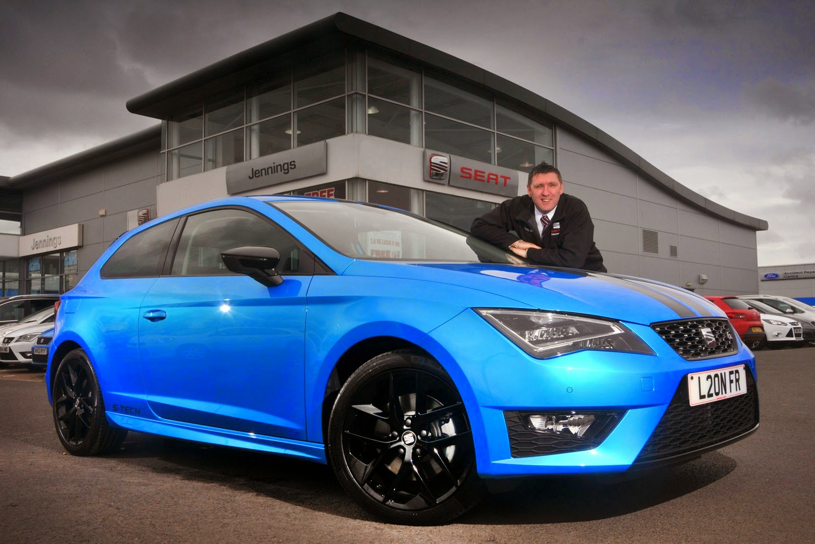 SEAT León Mk3 "kit aerodinámico". SEAT MEDIA